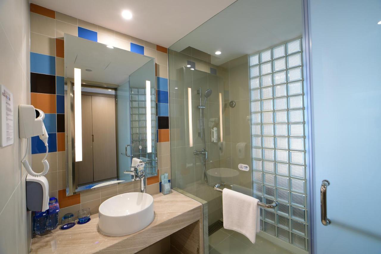 Holiday Inn Express - Liuyang Development Zone By Ihg Changsha Huanghua Airport Exterior foto